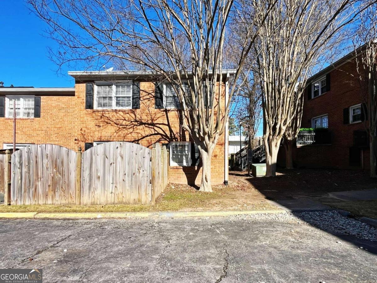 6520 Roswell Road Atlanta - 1