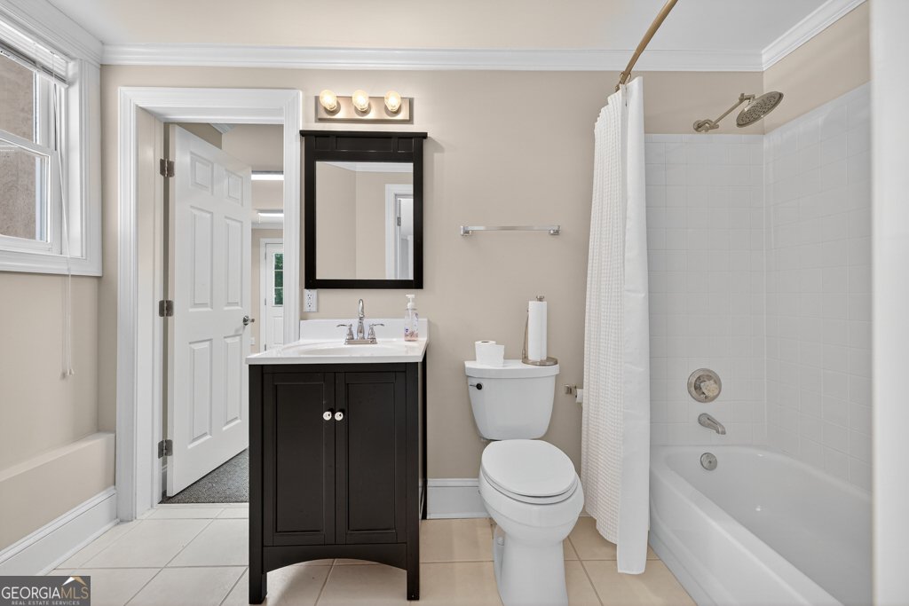 4225 Dunham Park Flowery Branch - 60