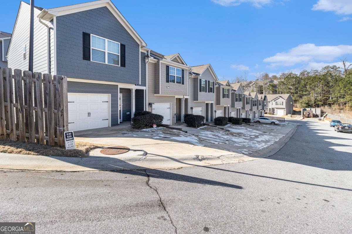 915 Highwood Lane Atlanta - 2