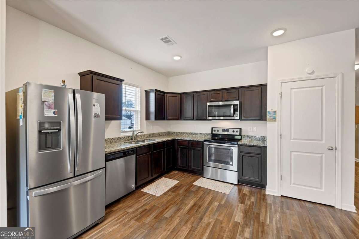 7250 Lacey Drive Douglasville - 9