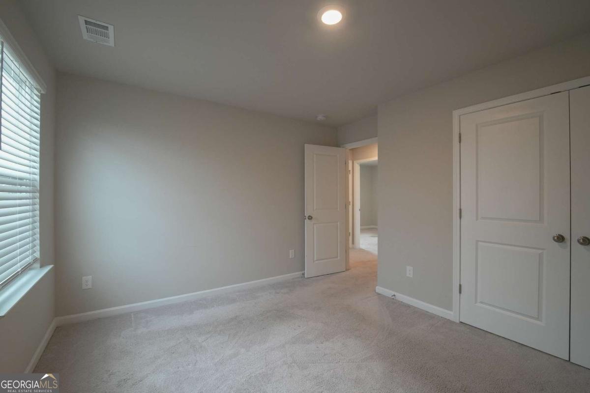 337 AMSTERDAM Way Hampton - 19
