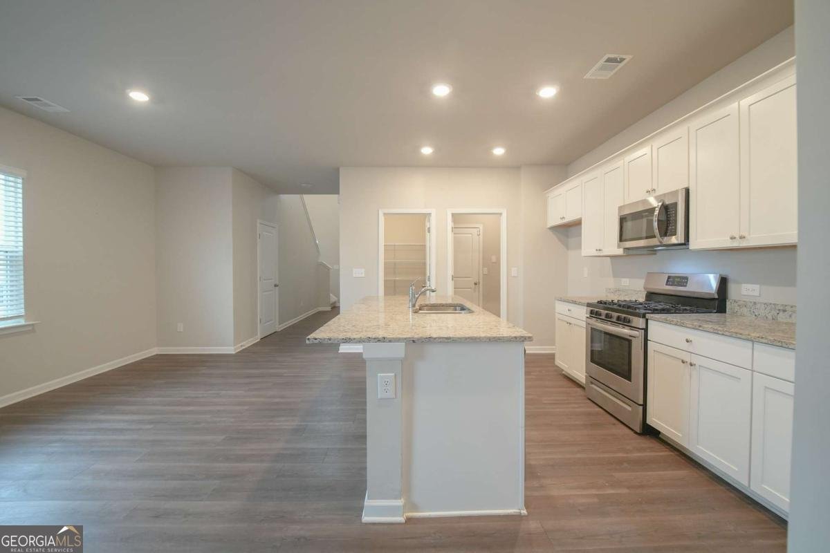337 AMSTERDAM Way Hampton - 5