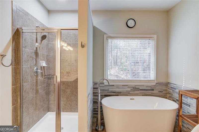 588 MYRTLE TRACE Lane Suwanee - 26