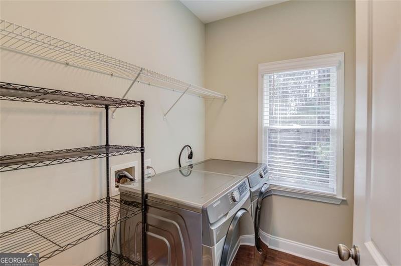 588 MYRTLE TRACE Lane Suwanee - 39