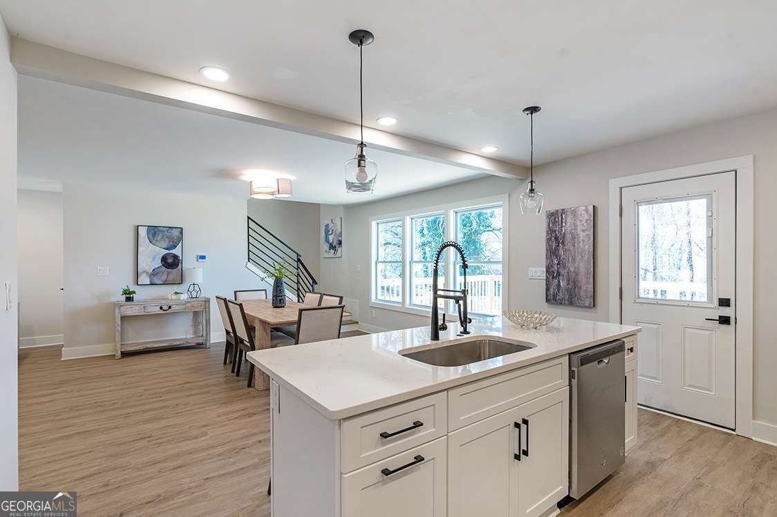 3463 Victoria Street Atlanta - 17