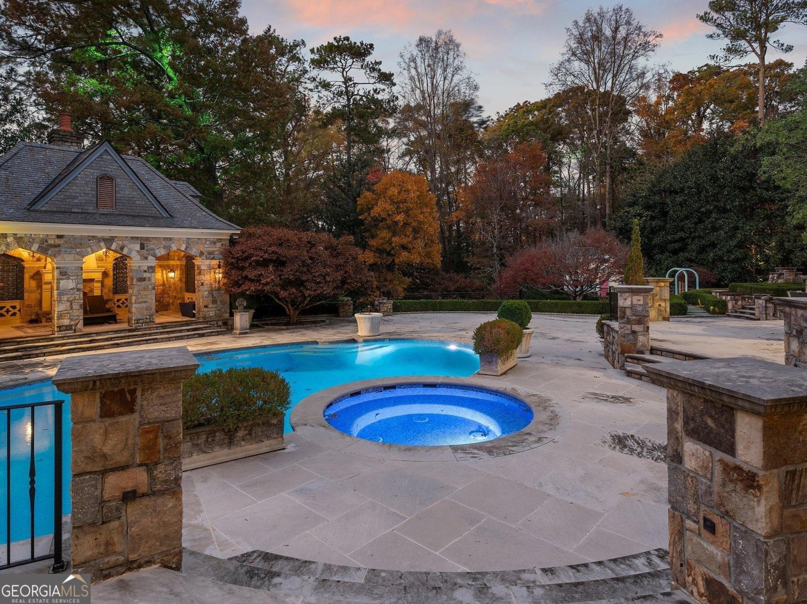 3685 Paces Ferry Road Atlanta - 37