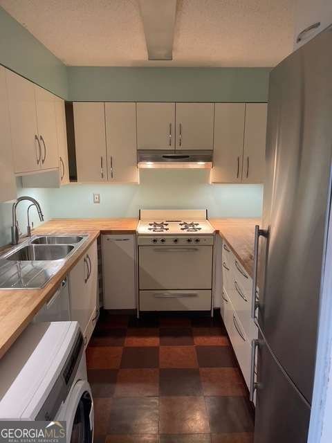 2479 Peachtree Road Atlanta - 24