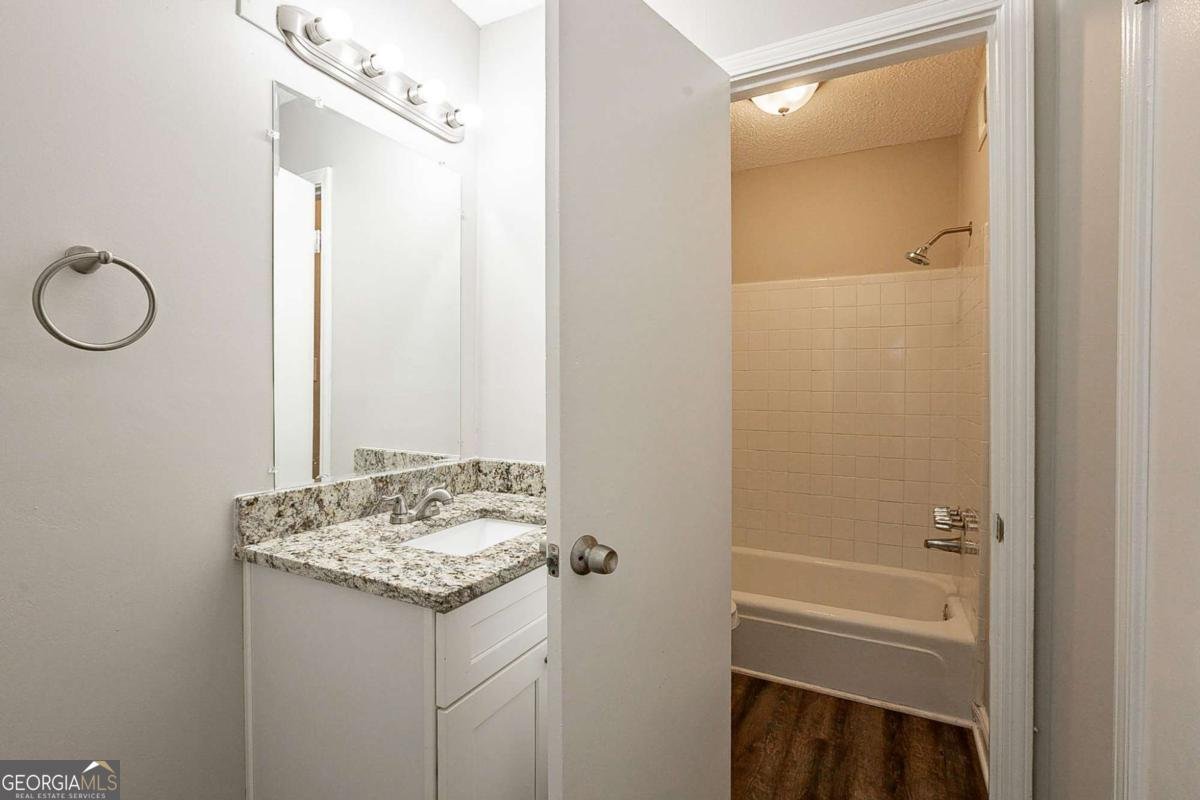 6695 Buckhurst Trail Atlanta - 24