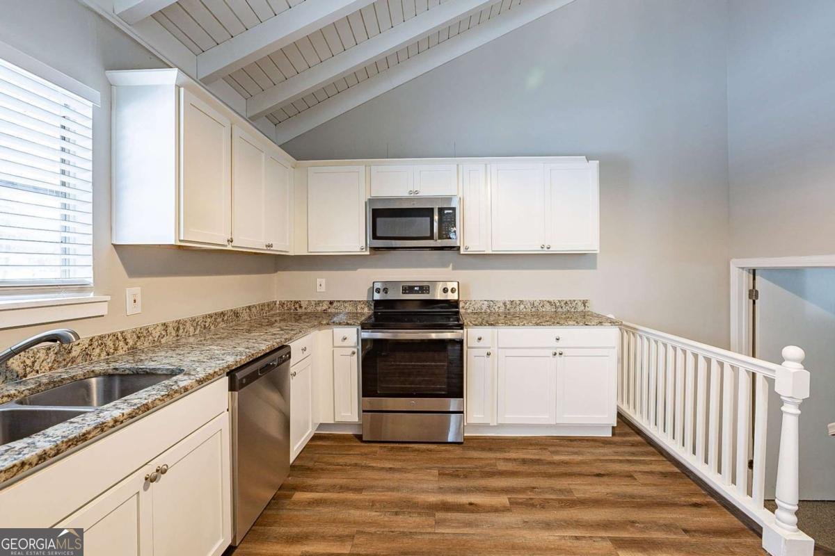 6695 Buckhurst Trail Atlanta - 3