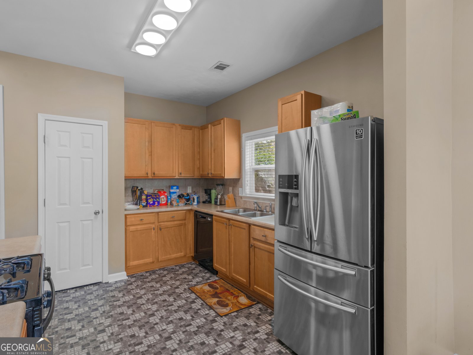 7356 Blue Jay Way Union City - 3