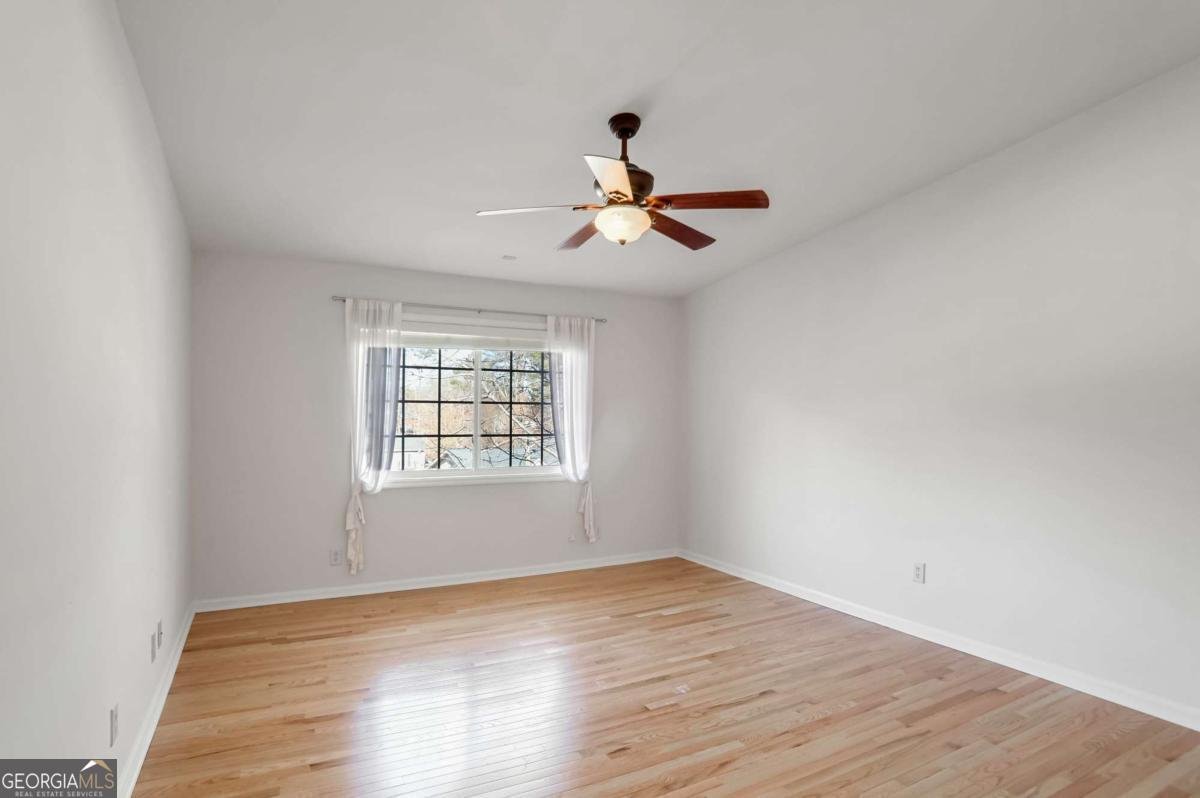 1468 BRIARWOOD Road Brookhaven - 19