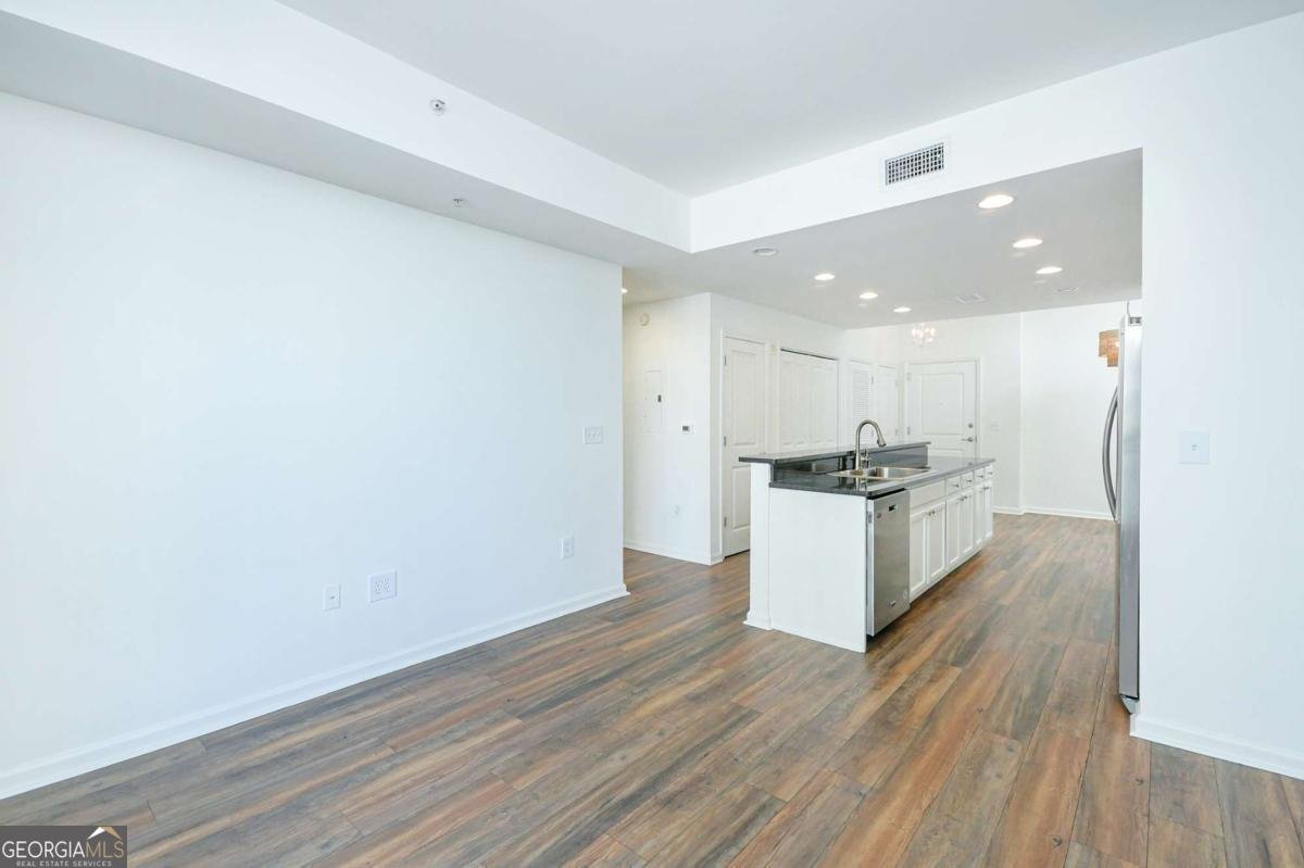 3040 Peachtree Road Atlanta - 14