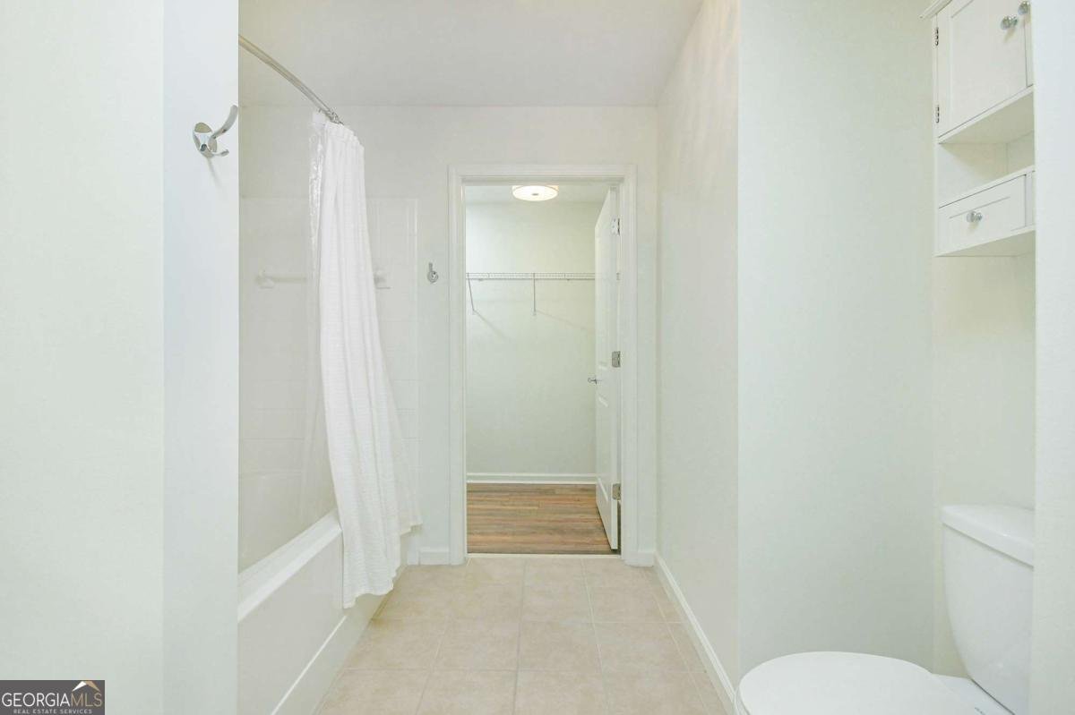 3040 Peachtree Road Atlanta - 18