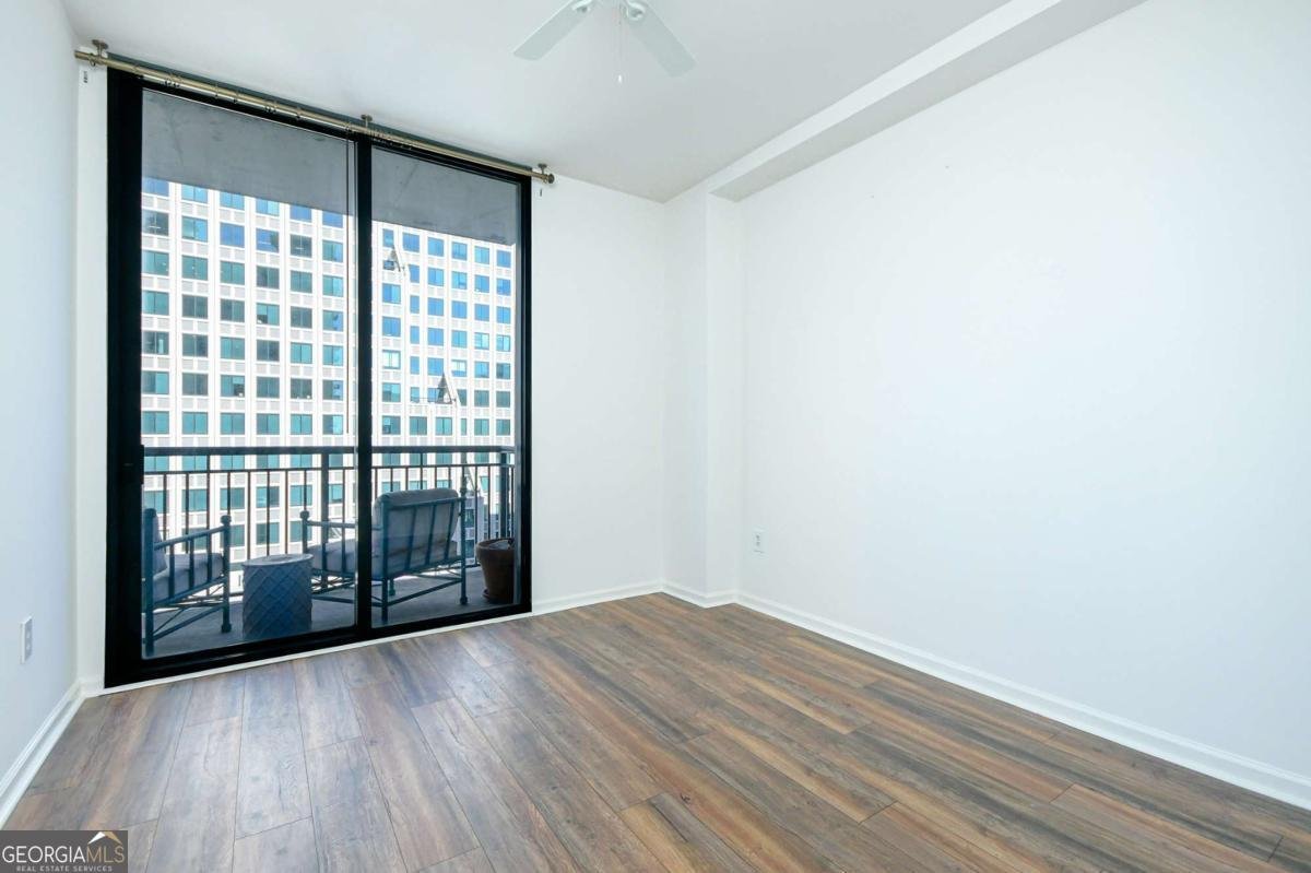 3040 Peachtree Road Atlanta - 19
