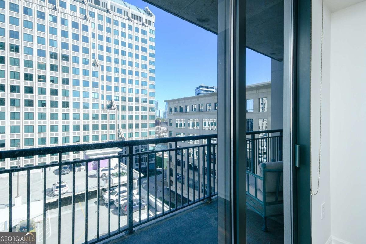 3040 Peachtree Road Atlanta - 22
