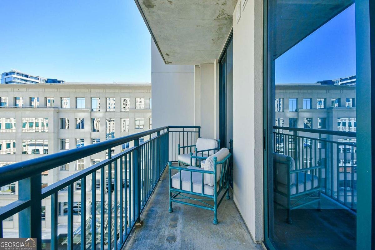 3040 Peachtree Road Atlanta - 24