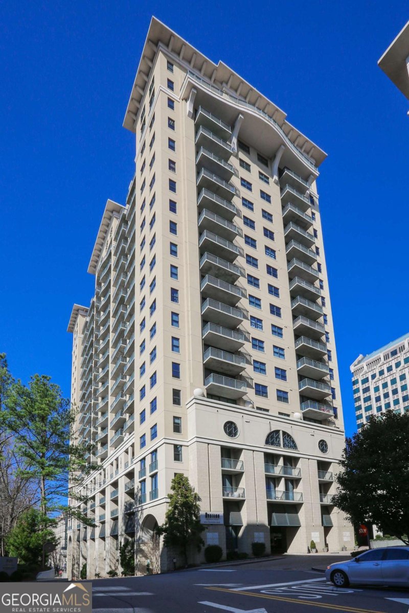 3040 Peachtree Road Atlanta - 44