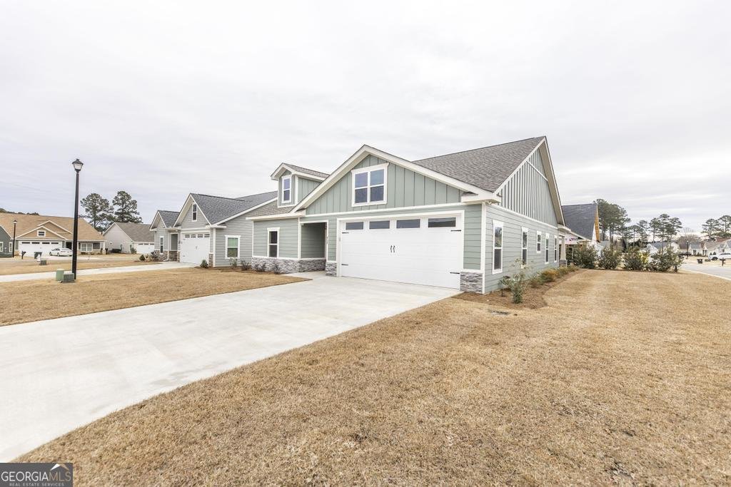 413 Village Drive Dublin - 2