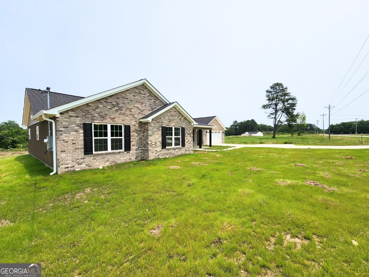 900 Powell Drive Centre - 2