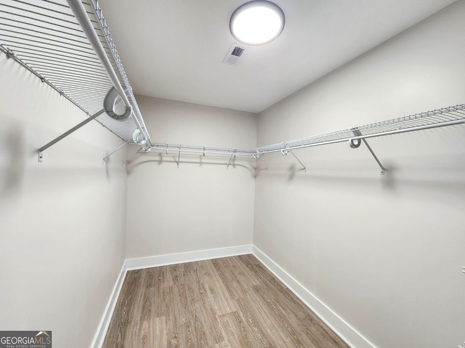 900 Powell Drive Centre - 47