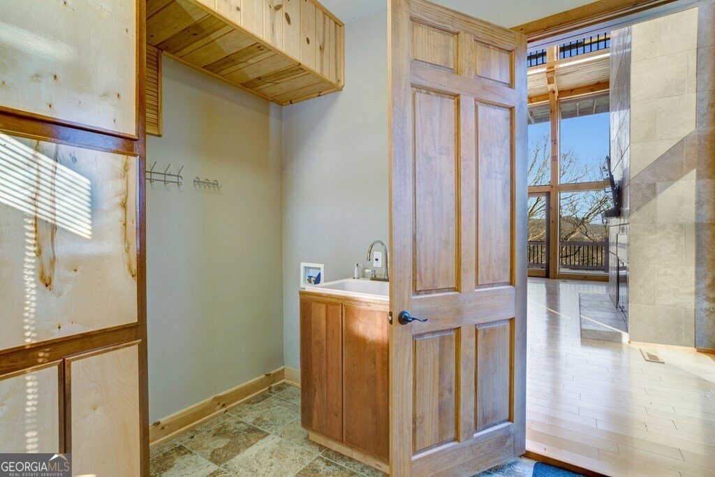 1613 Clark Drive Hiawassee - 40