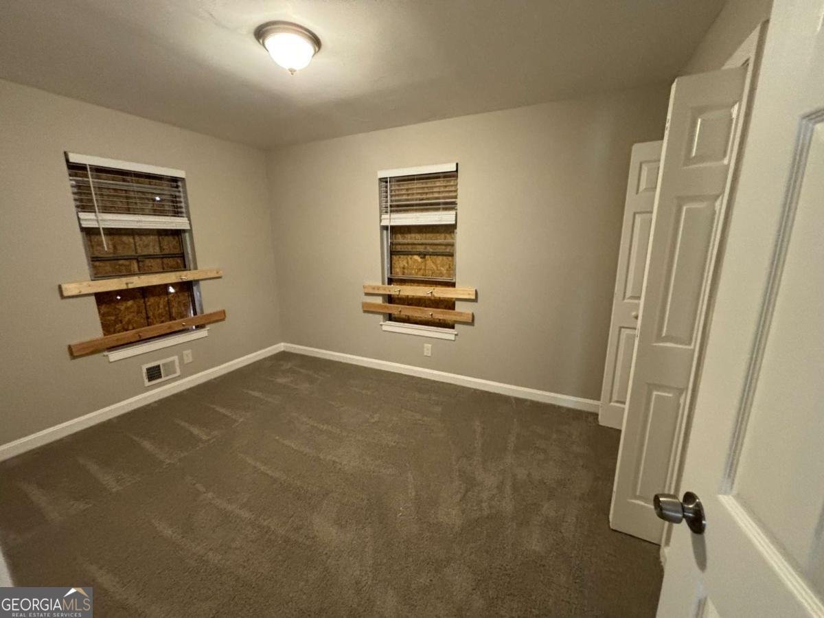 2043 Chicago Avenue Atlanta - 6