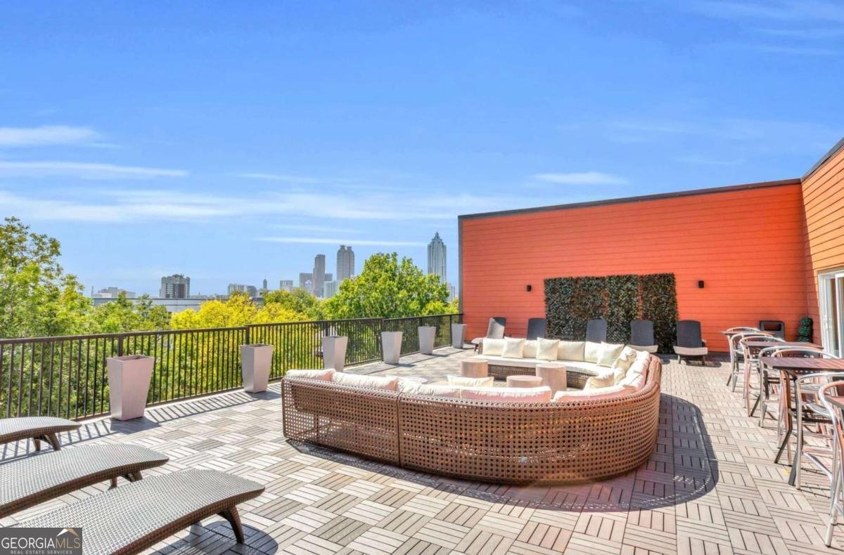 525 Parkway Drive Atlanta - 23
