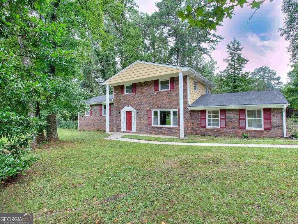 3031 Golden Drive East Point - 1