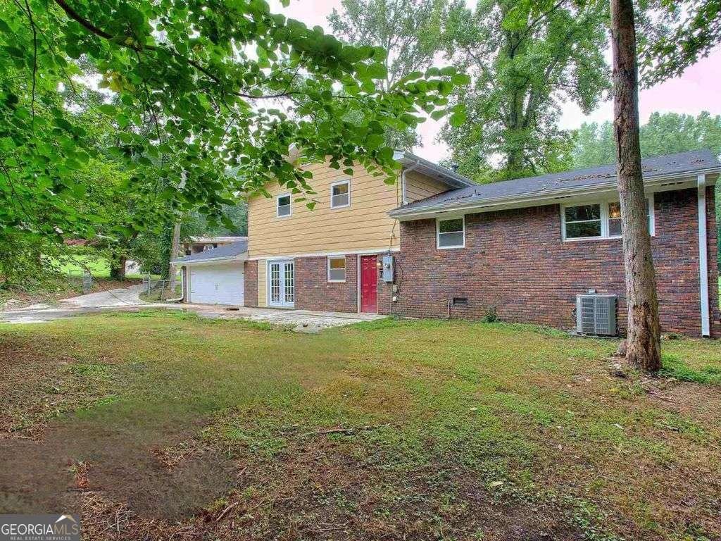 3031 Golden Drive East Point - 21