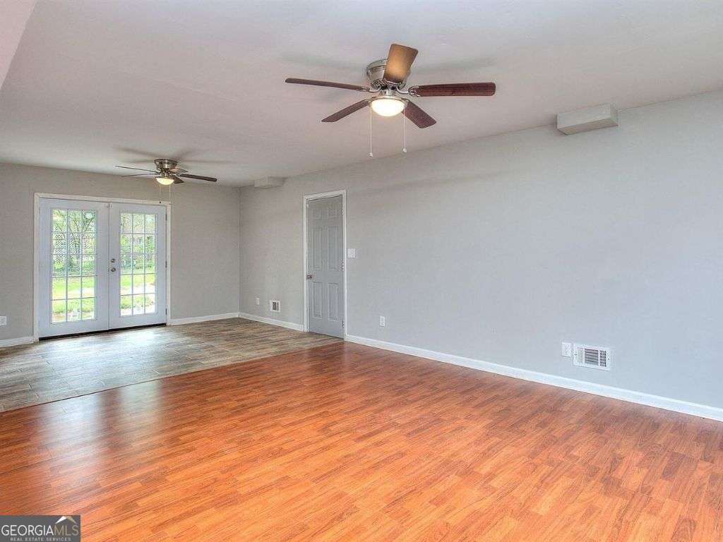 3031 Golden Drive East Point - 4