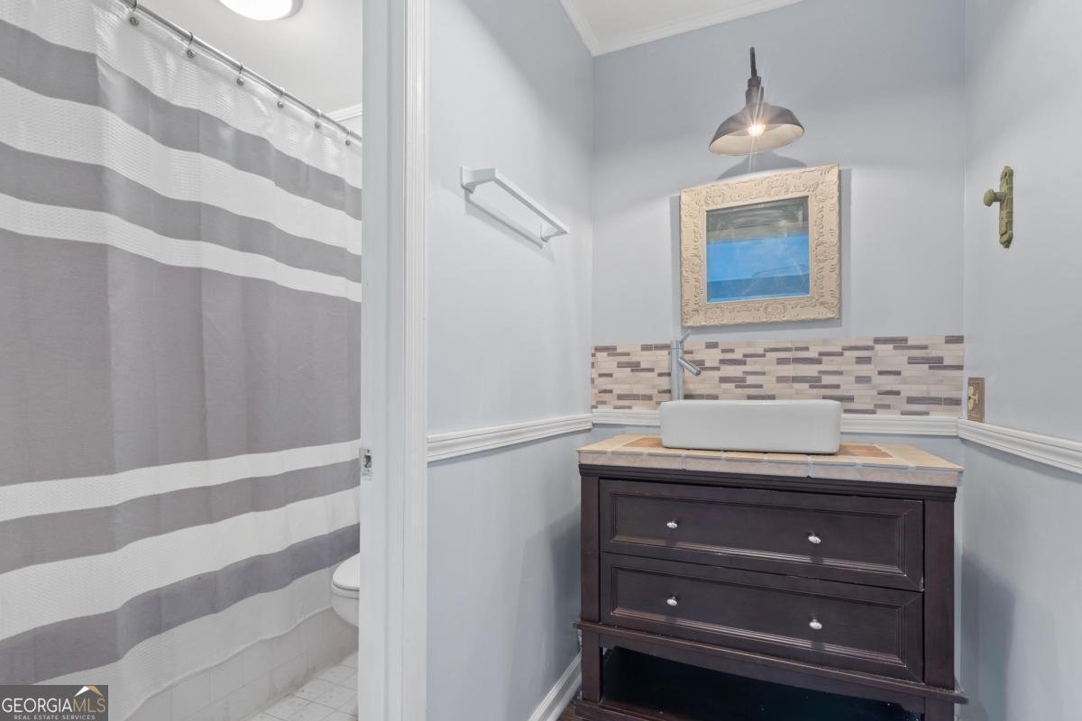 177 Lakeshore Circle Milledgeville - 36