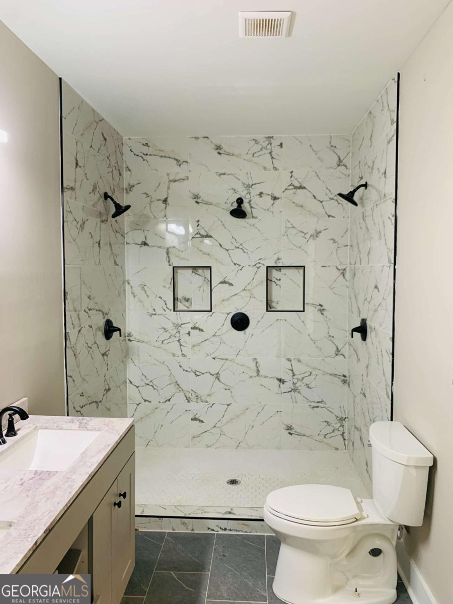1054 Ira Street Atlanta - 23