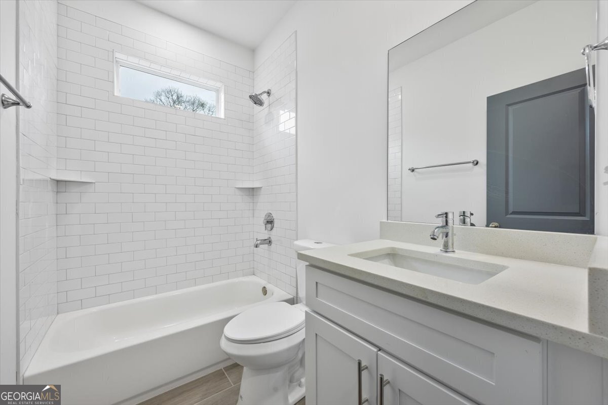 550 Paines Avenue Atlanta - 10