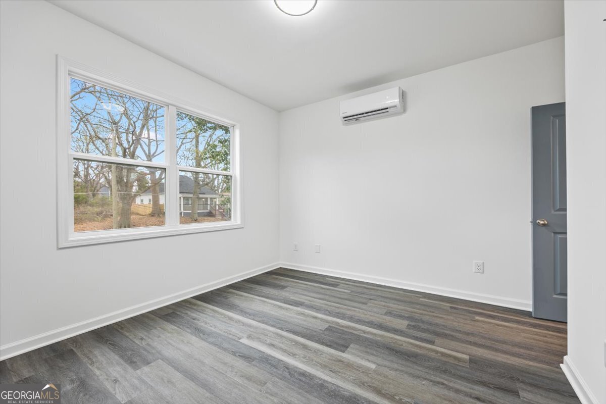 550 Paines Avenue Atlanta - 15