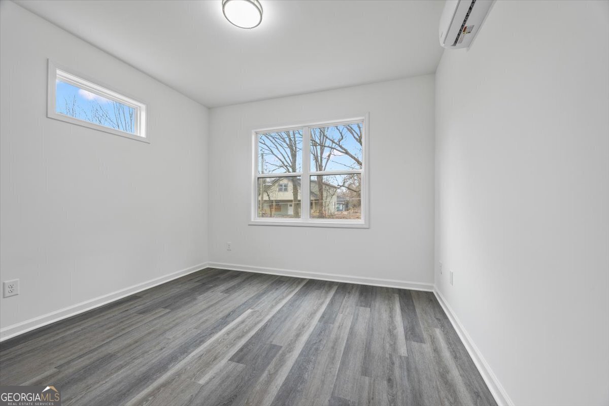 550 Paines Avenue Atlanta - 16