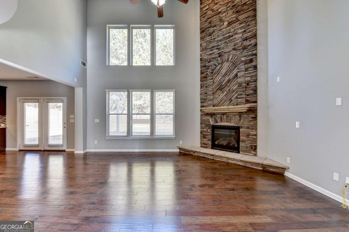 490 La Perla Drive Sugar Hill - 13