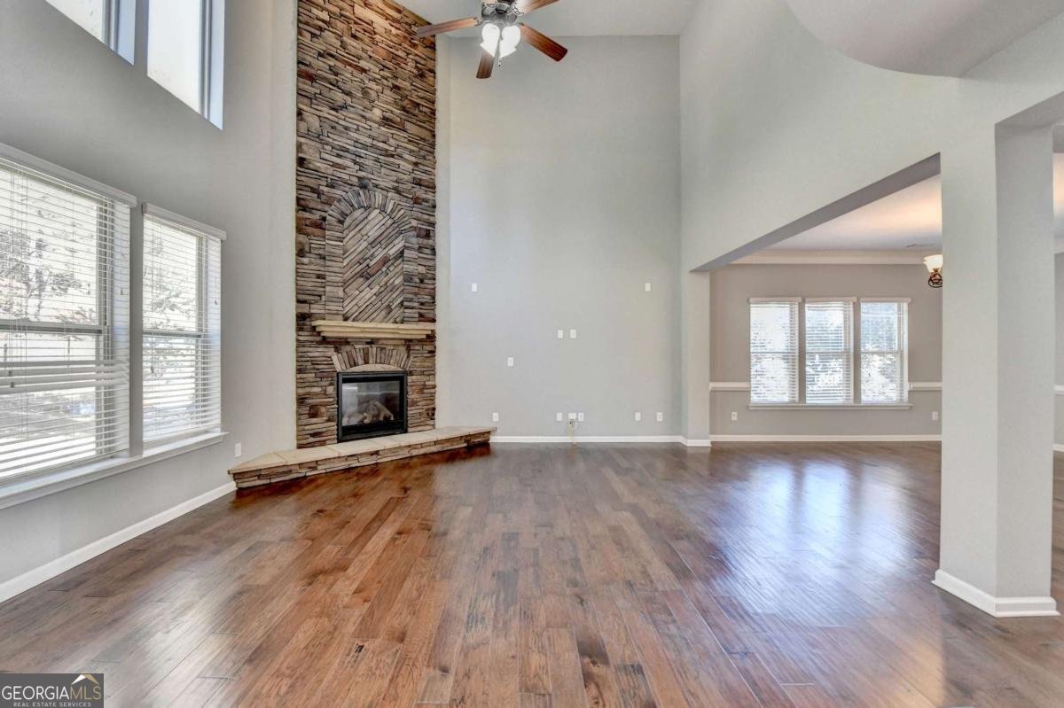 490 La Perla Drive Sugar Hill - 19
