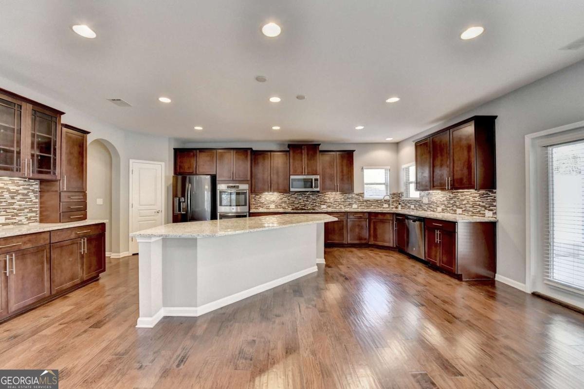490 La Perla Drive Sugar Hill - 22