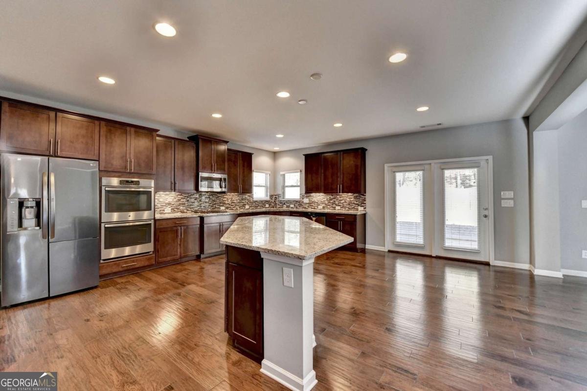 490 La Perla Drive Sugar Hill - 34