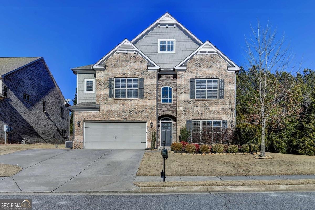 490 La Perla Drive Sugar Hill - 4