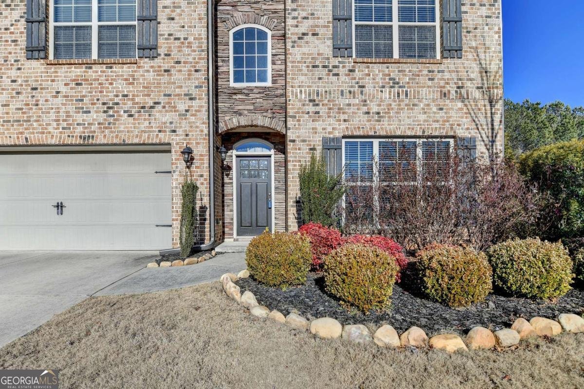 490 La Perla Drive Sugar Hill - 5