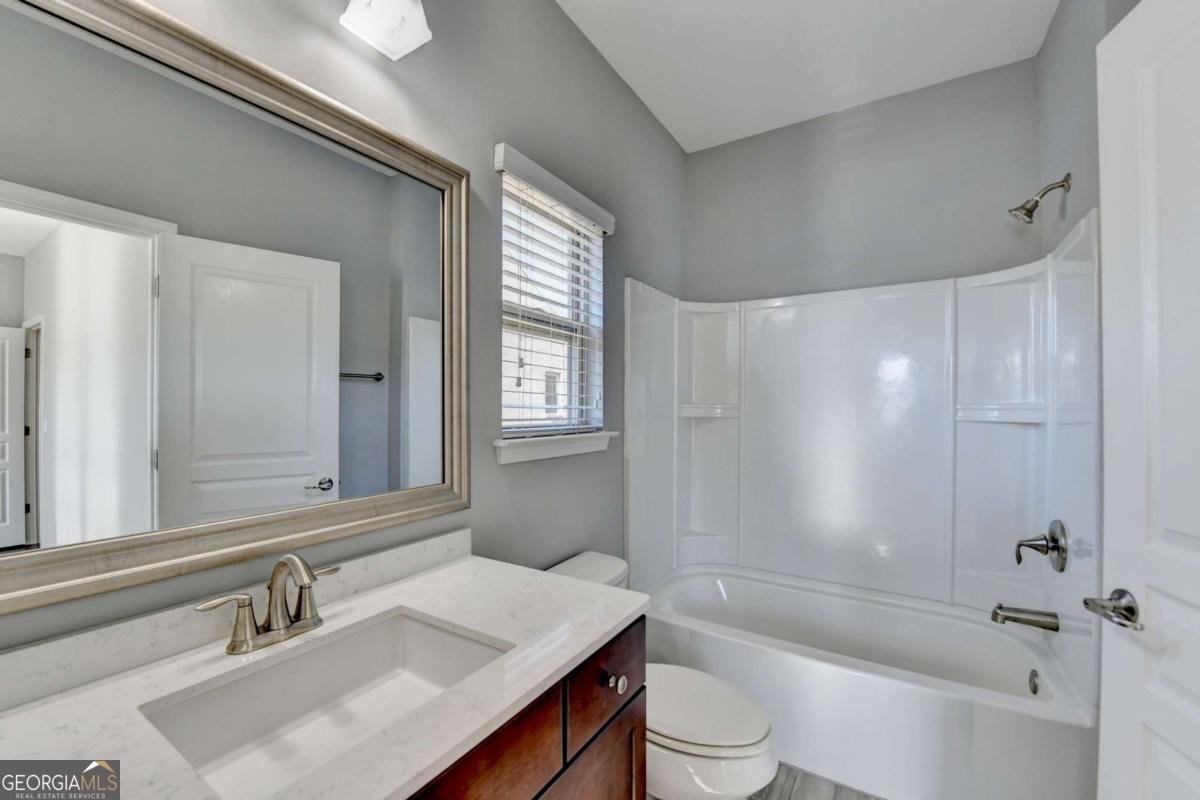 490 La Perla Drive Sugar Hill - 56