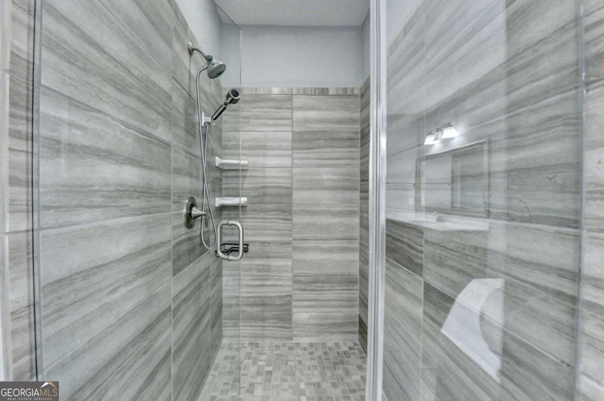 490 La Perla Drive Sugar Hill - 68