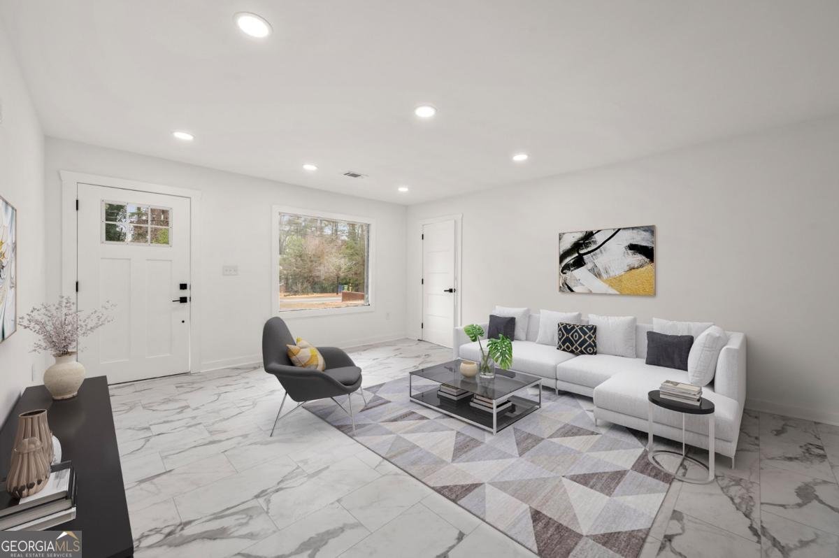 641 Hamilton E Holmes Drive Atlanta - 2