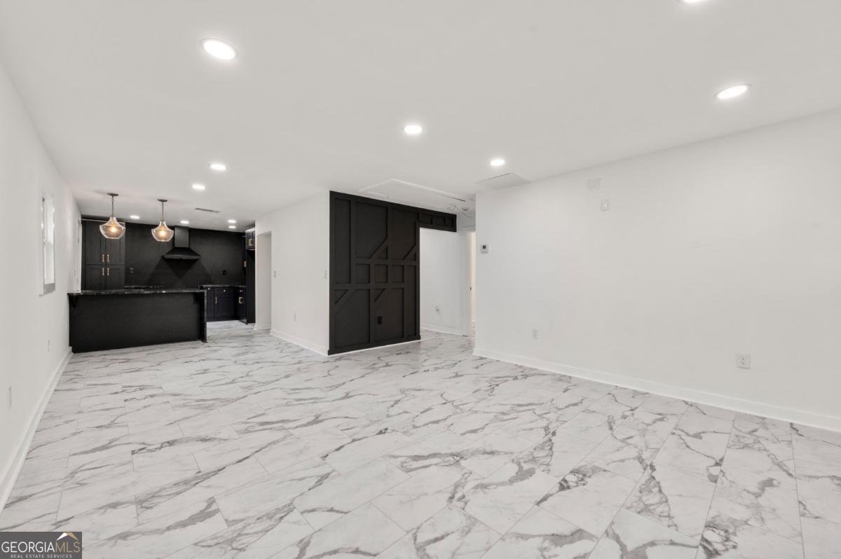 641 Hamilton E Holmes Drive Atlanta - 5