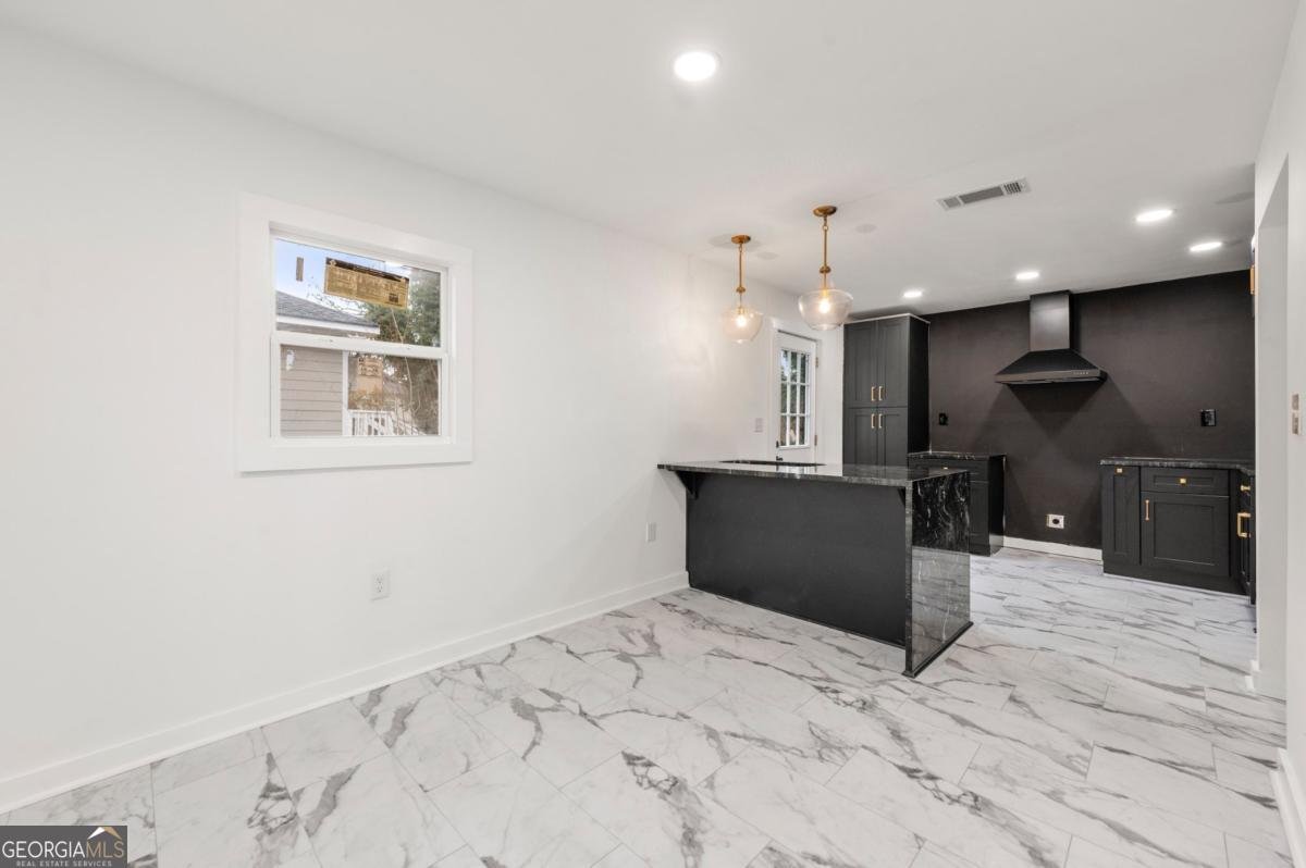 641 Hamilton E Holmes Drive Atlanta - 6