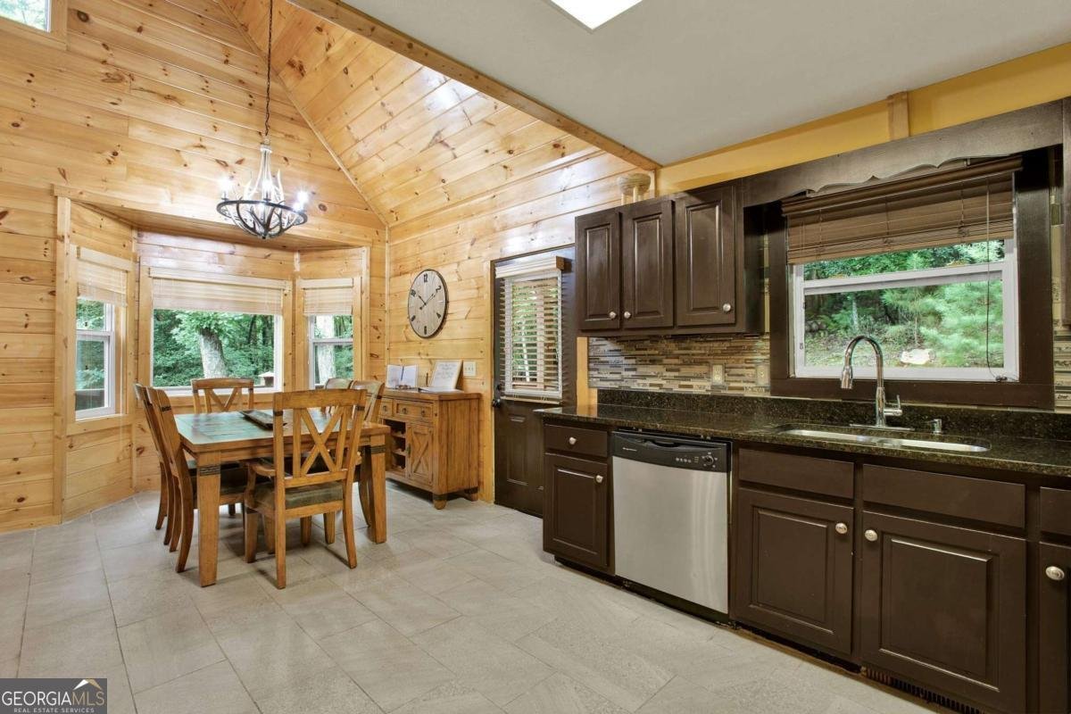 1122 Beaver Lake Drive Ellijay - 11