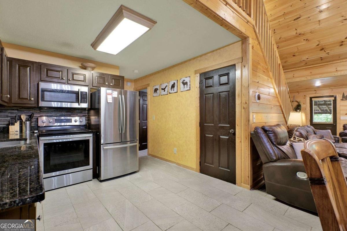 1122 Beaver Lake Drive Ellijay - 9