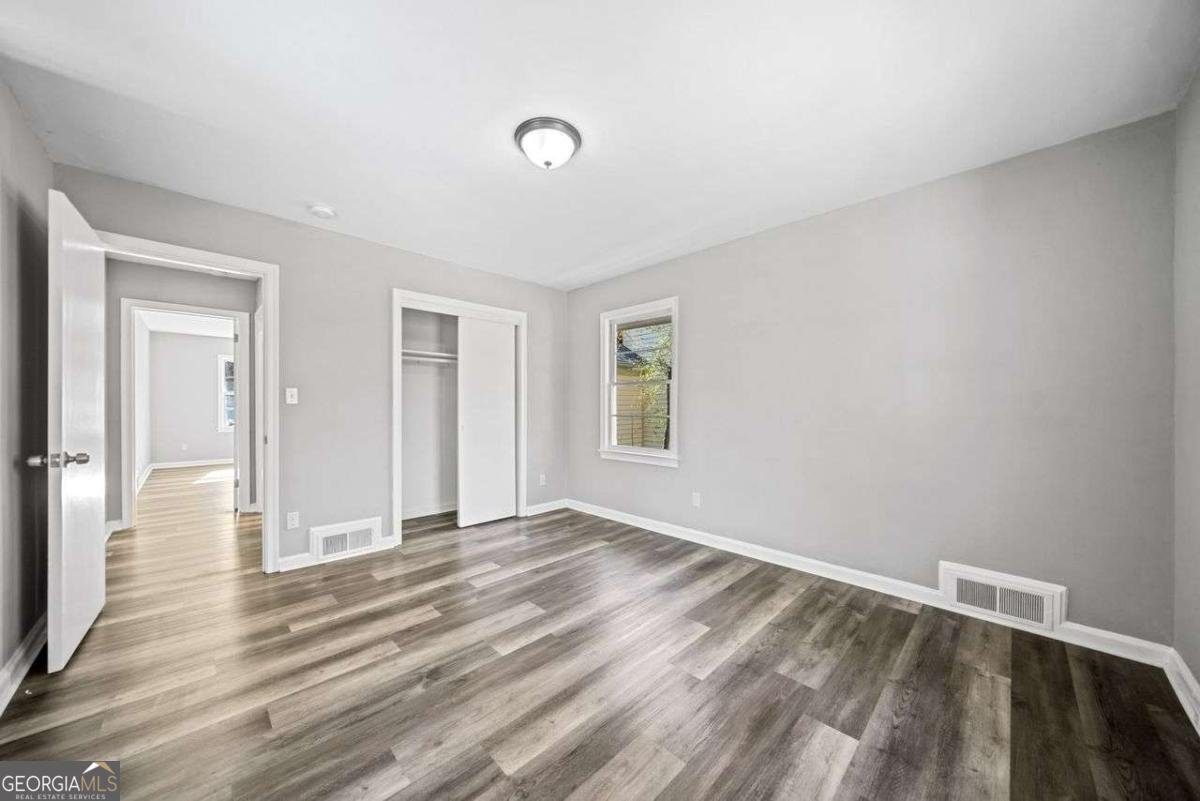 2131 BEN HILL Road Atlanta - 21