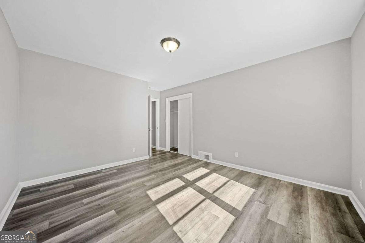 2131 BEN HILL Road Atlanta - 26
